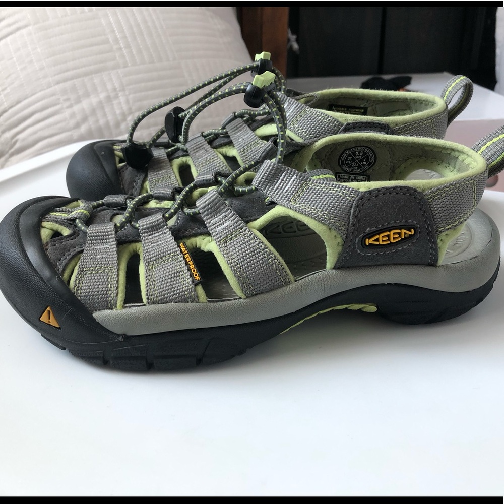 KEEN Newport H2 Sandal.